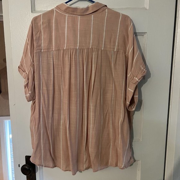 American Eagle Pink and White Stripped Button Up - Picture 5 of 5